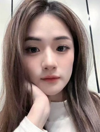 中国女性プロフィール写真1